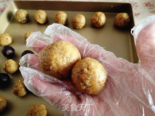 万圣节之黑芝麻球——蜘蛛&小精灵的做法步骤:8