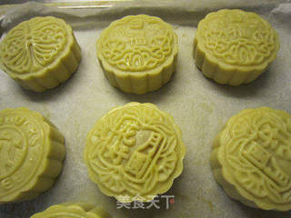 经典红豆沙月饼的做法步骤:13