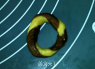 可可双色圈饼的做法步骤:14