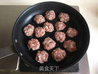 豆腐炖肉丸的做法步骤:3
