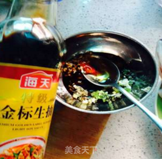 凉拌鲈鱼的做法步骤：4