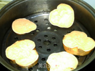 豆沙枣泥红薯茶巾绞的做法步骤:2