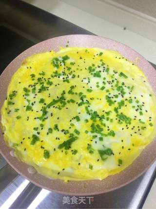 煎饼果子的做法步骤:4