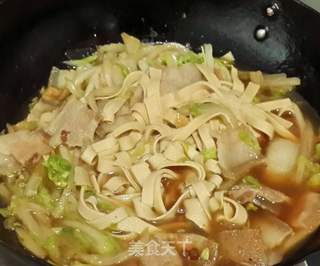 东北白菜炖干豆腐的做法步骤:6