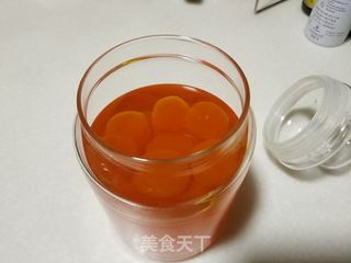 烫面蛋黄酥的做法步骤：1