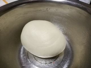 烫面蛋黄酥的做法步骤:4