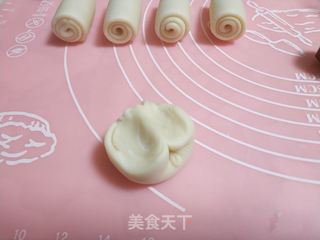 烫面蛋黄酥的做法步骤:19