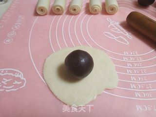 烫面蛋黄酥的做法步骤:21