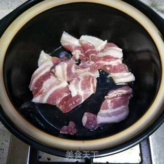 白菜炖冻豆腐#秋季滋阴润肺#的做法步骤:2