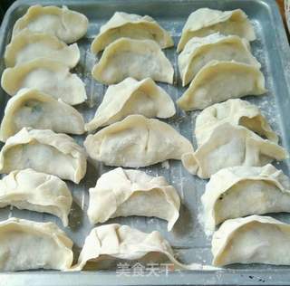虾仁韭菜鸡蛋饺的做法步骤：4