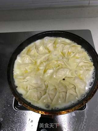 生煎饺子的做法步骤：4