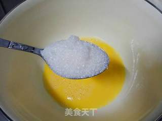 椰香香蕉班戟的做法步骤:2