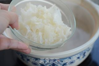 #秋季滋阴润肺#无花果银耳莲子羹的做法步骤:4