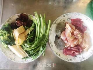 麻辣香锅的做法步骤：1
