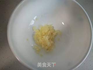 秋季滋阴润肺:凉拌银耳的做法步骤:4
