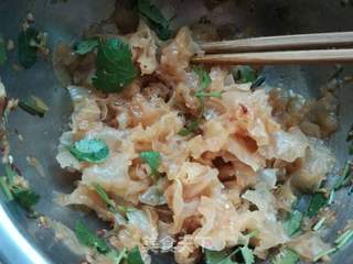 秋季滋阴润肺:凉拌银耳的做法步骤:10
