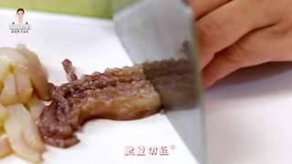 韩式鱿鱼泡菜饼的做法步骤:2