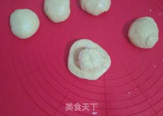 爱心椰蓉面包的做法步骤:9