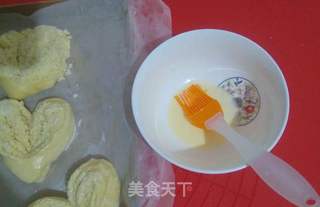 爱心椰蓉面包的做法步骤:17