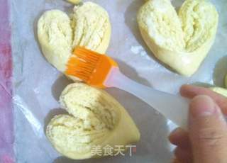 爱心椰蓉面包的做法步骤:18