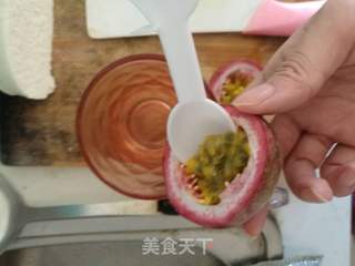 【百香果汁】的做法步骤:3