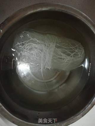 秋季滋阴润肺:萝卜丝馅饼的做法步骤：3