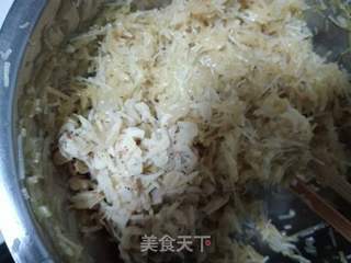 秋季滋阴润肺:萝卜丝馅饼的做法步骤:12