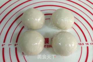 四色螺旋蛋黄酥的做法步骤:13