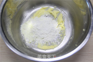 萌哒哒龙猫泡芙的做法步骤：2