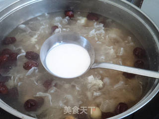 红枣银耳莲子羹的做法步骤:9