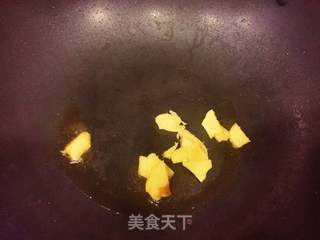姜母鸭的做法步骤:4