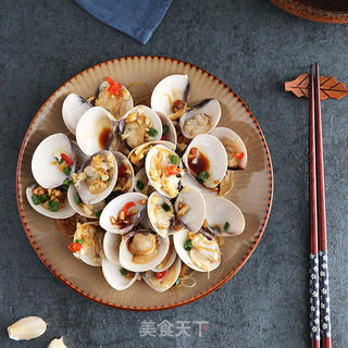快手好鲜味——蒜蓉粉丝蒸贵妃贝的做法步骤:12