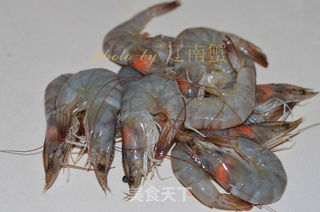 虾肉馄饨的做法步骤:2