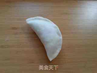 香菇韭菜煎饺子的做法步骤:11