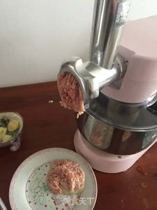 柳叶包子的做法步骤:2