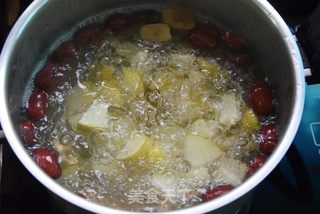 冰糖雪梨红枣饮的做法步骤:5