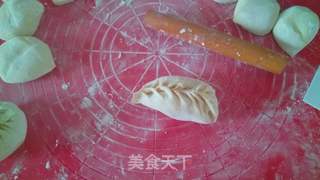 韭菜素包子的做法步骤:9