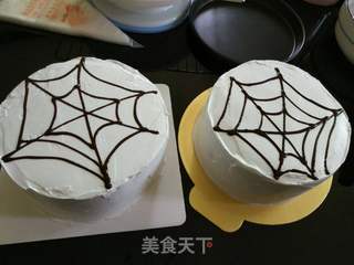 蜘蛛侠生日蛋糕的做法步骤:13