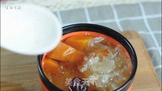 这碗汤和周末好搭噢:木瓜银耳桃胶糖水的做法步骤:6