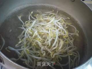 炝拌粉丝绿豆芽的做法步骤:3