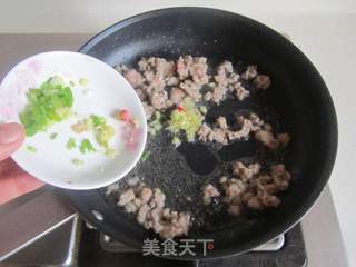 肉末茶树菇粉丝煲的做法步骤:3