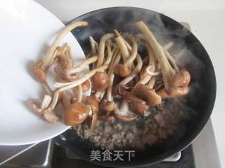 肉末茶树菇粉丝煲的做法步骤:5