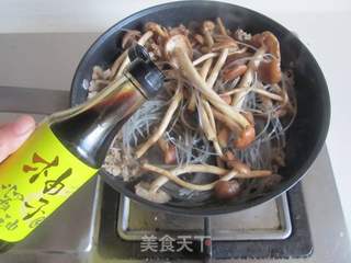 肉末茶树菇粉丝煲的做法步骤:7