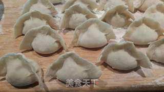 青笋鲜肉饺的做法步骤：8