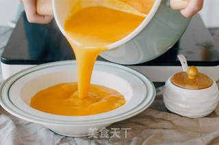 趁热喝下一碗土豆番茄浓汤的做法步骤:7