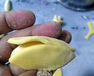 香蕉馒头-花样面食的做法步骤:5