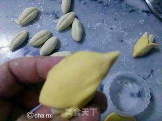 香蕉馒头-花样面食的做法步骤:6