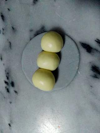 豌豆荚馒头-花样面食的做法步骤:7