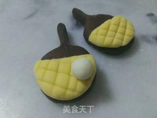乒乓球拍馒头的做法步骤:5