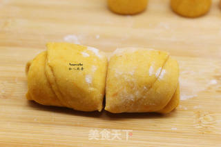 玫瑰花南瓜馒头的做法步骤:9
